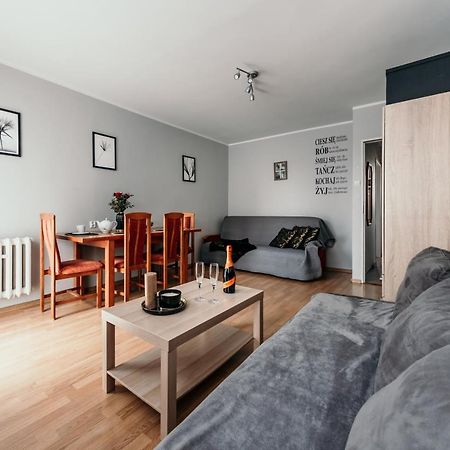 Spacious 3 Bedroom Apartament Near Olivia Business Center Gdańsk Exteriör bild