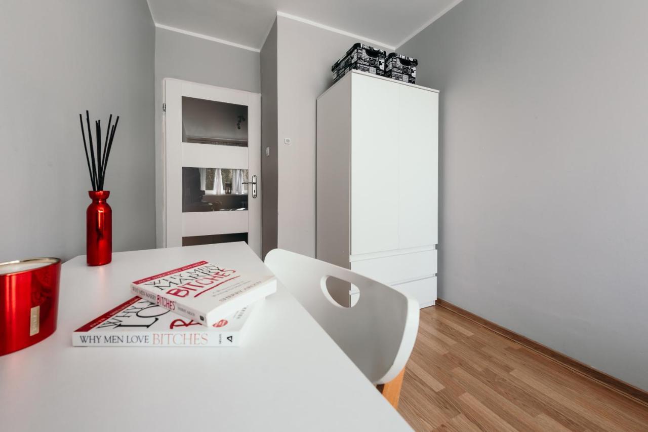 Spacious 3 Bedroom Apartament Near Olivia Business Center Gdańsk Exteriör bild